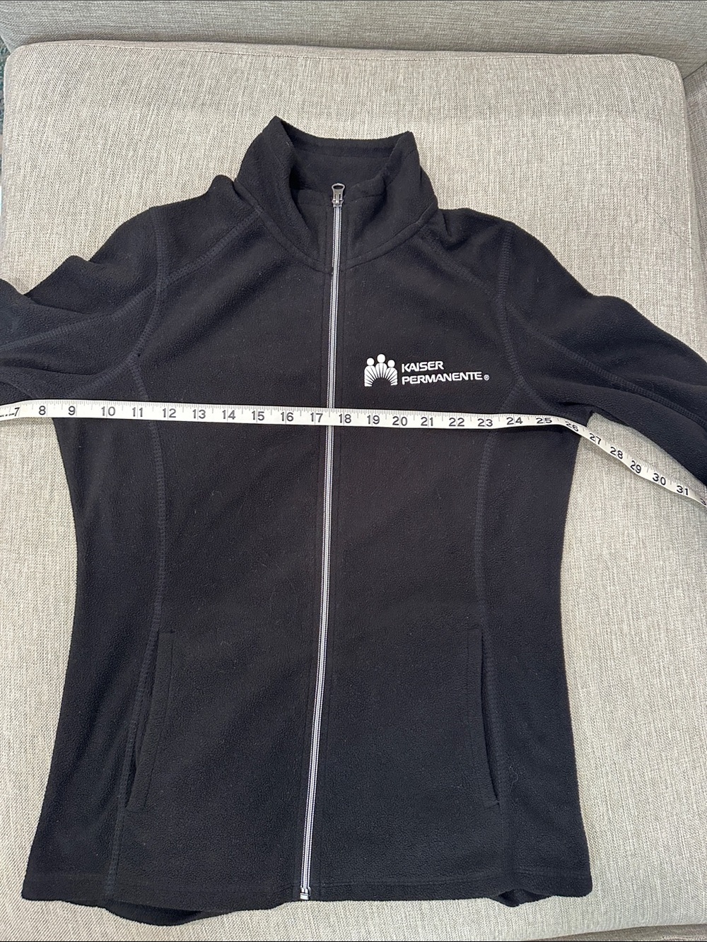 Women's Kaiser Permanente Black Full-Zip Fleece Jacket Size XS - Picture 5 of 13